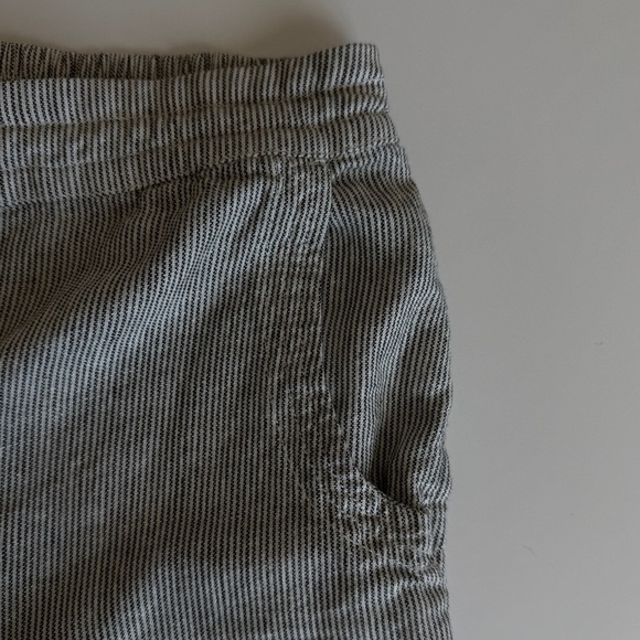 Caslon Linen Shorts Striped Lightweight Summer Shorts Crochet Trim Beachy XS - Picture 2 of 9